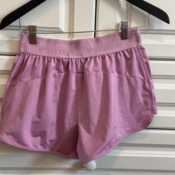 Puma women’s pink workout shorts. Size XS. - Picture 4 of 5